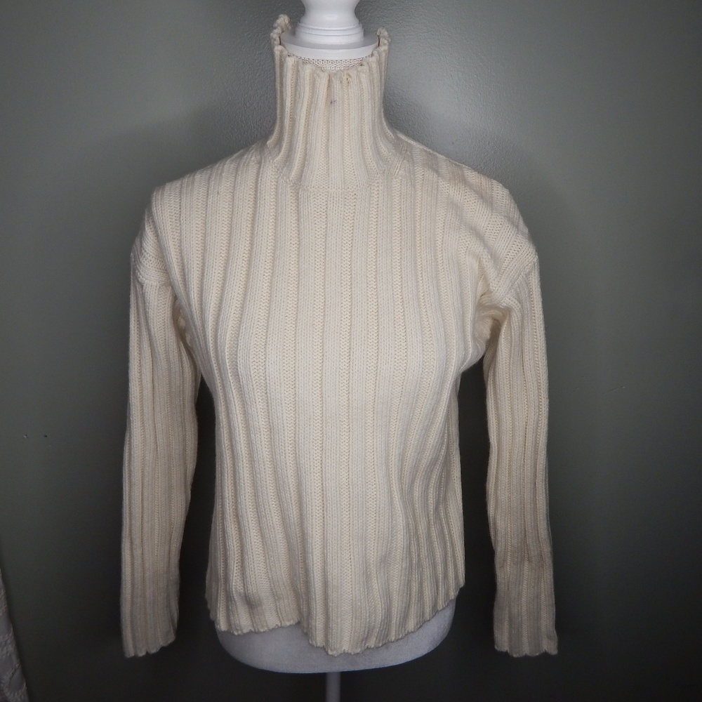 everlane sweater sz xxs  ivory color